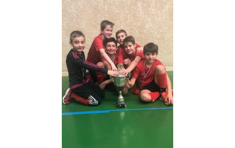 Victoire des U10U11 au tournoi en salle à Chananay